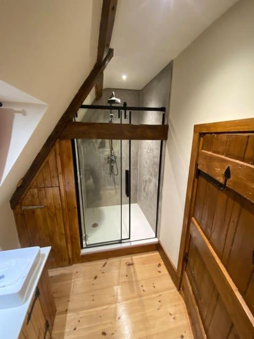 A Newly Renovated, Cosy Escape In The Beautiful Shepherd'S Cottage Dereham ภายนอก รูปภาพ